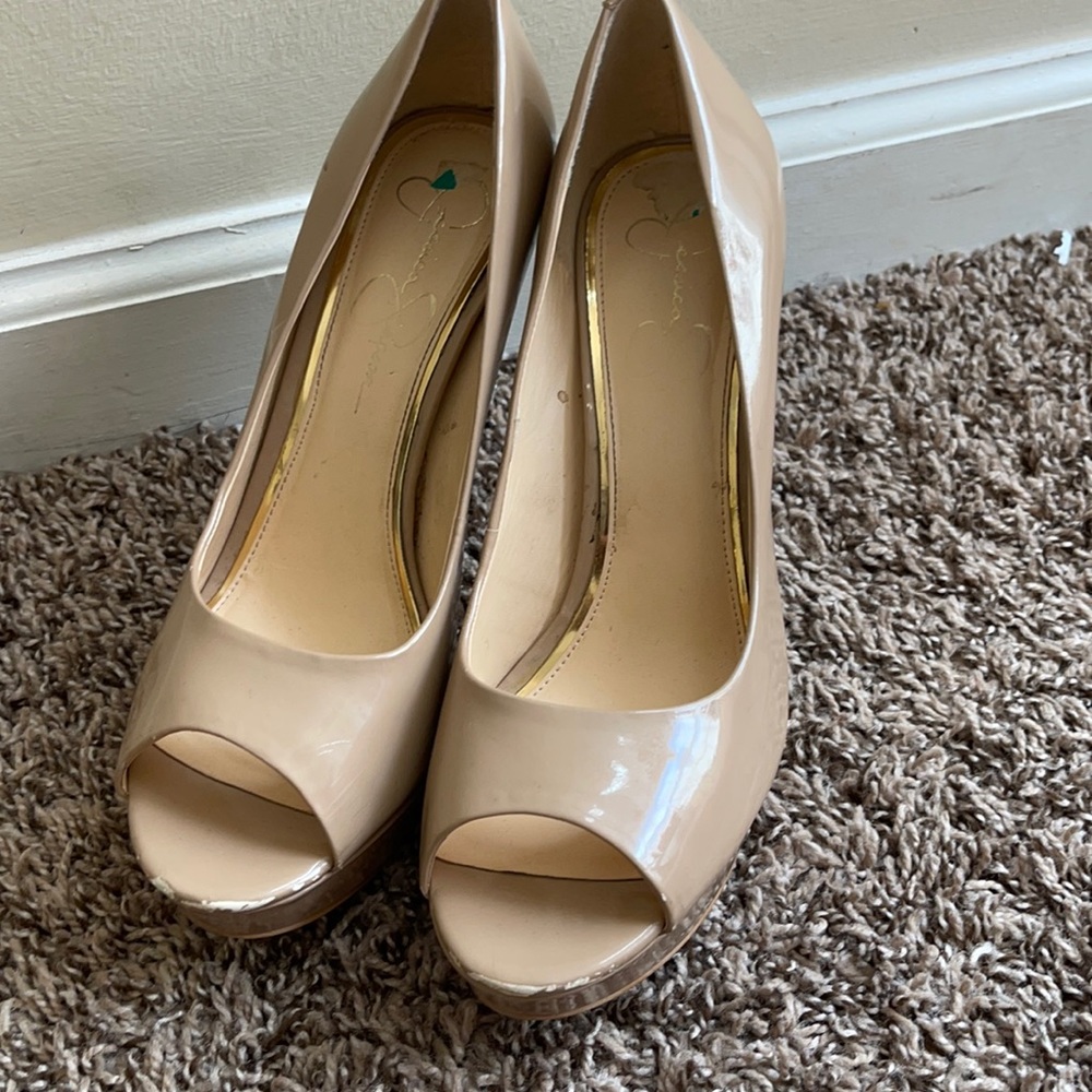 Jessica Simpson peep toe heals